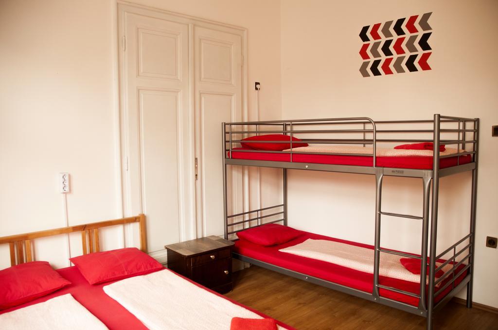 בודפשט 2Night Hostel מראה חיצוני תמונה