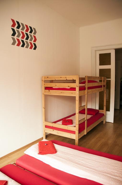 בודפשט 2Night Hostel מראה חיצוני תמונה