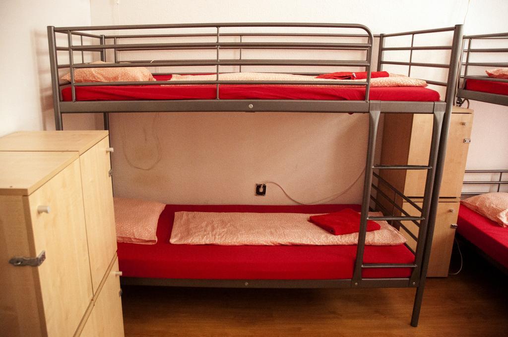 בודפשט 2Night Hostel מראה חיצוני תמונה