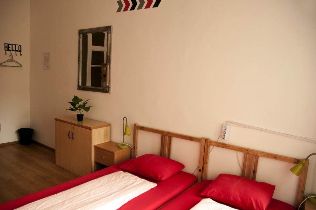בודפשט 2Night Hostel מראה חיצוני תמונה