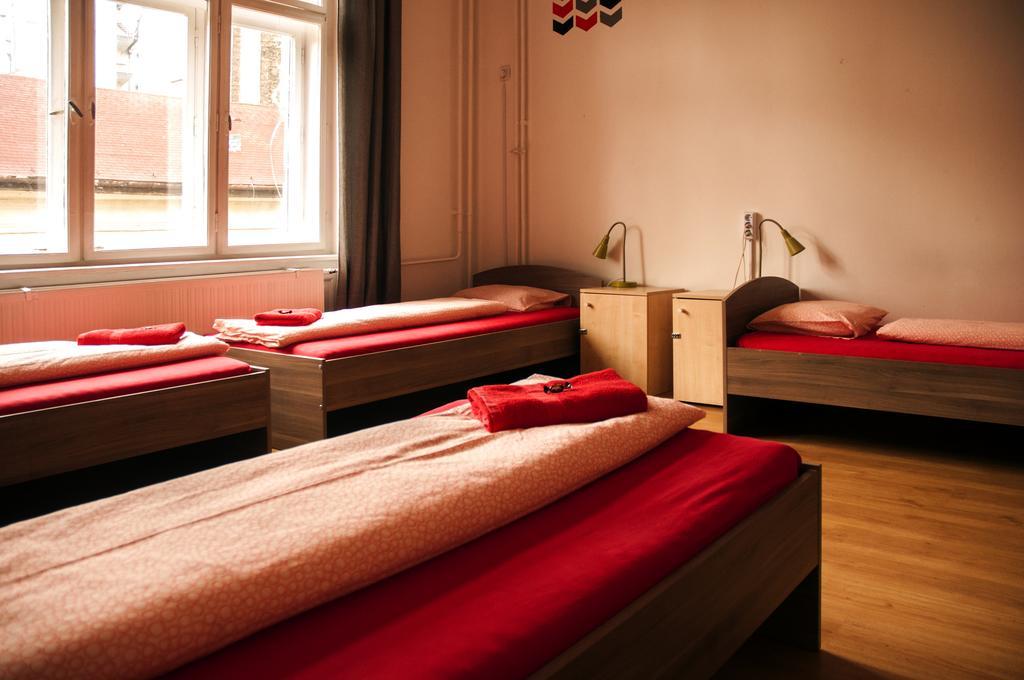 בודפשט 2Night Hostel מראה חיצוני תמונה